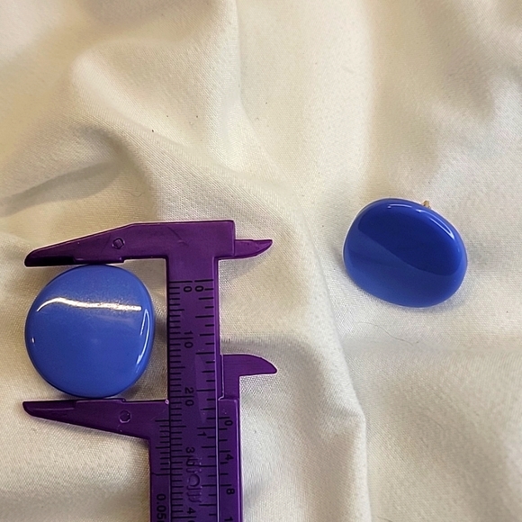 Vintage Lavender Button Clip on Artsy Costume Statement Jewelry 💜 - Picture 11 of 11